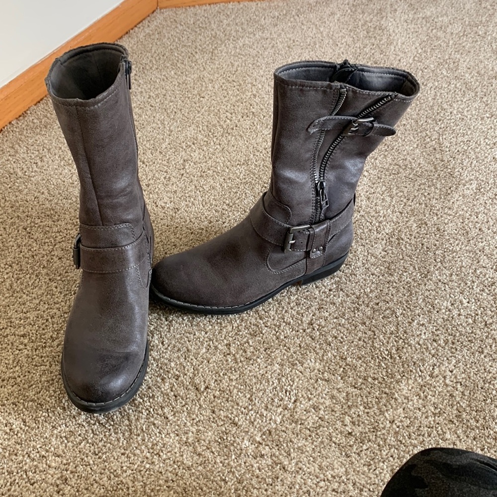 Beartrap boots size 7.5
